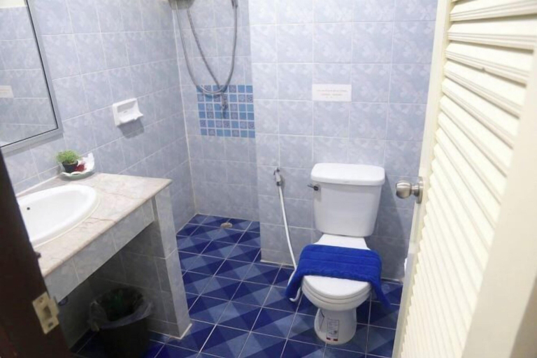 Bathroom 8