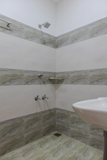 Bathroom 4, Secluded Forest Escape, Peechi, Thrissur