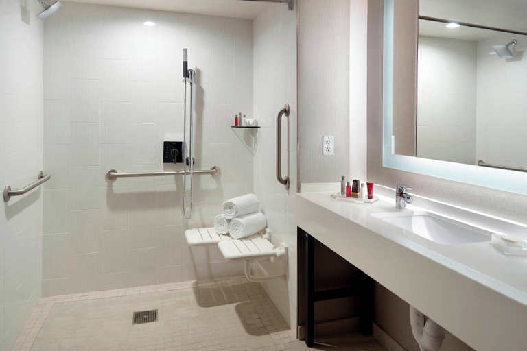 Bathroom 5, Marriott Columbus OSU, Franklin