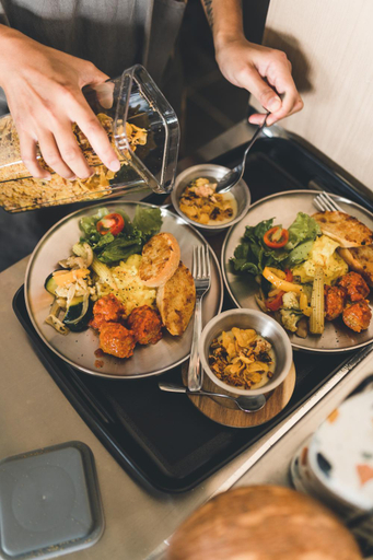 Food & Drinks 10