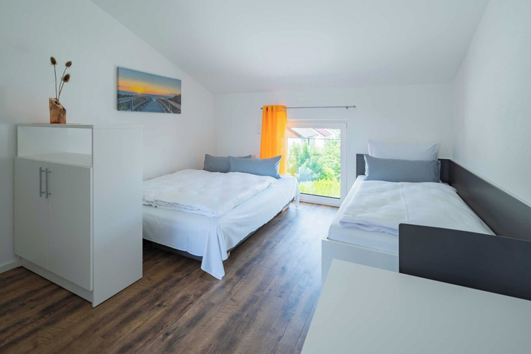 Bedroom 3, Boardinghouse Kastanienring, Pfaffenhofen an der Ilm