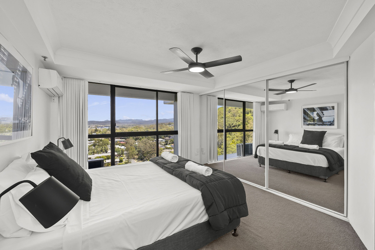 Bedroom 3, Gemini Court Holiday Apartments, Gold Coast