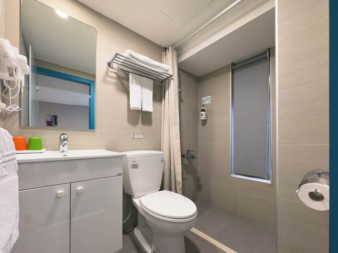 Bathroom 5, LUMOS INN, Taipei City