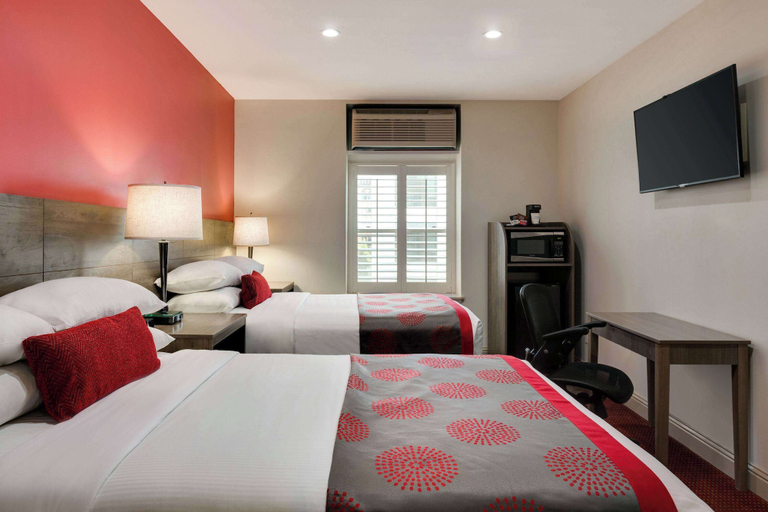 Bedroom 21