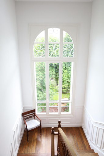 Others 4, Villa Stella, Oise