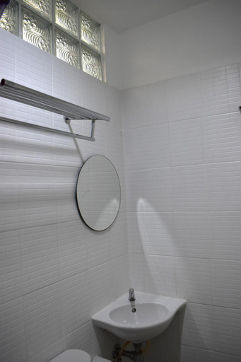 Bathroom 3, Greenery Hostel, Ratchathewi