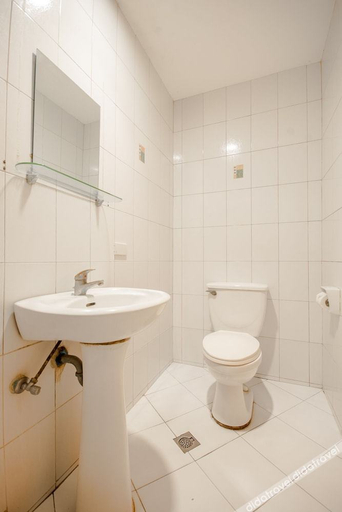 Bathroom, Fuente Oro Business Suites Cebu powered by Cocotel, Cebu City