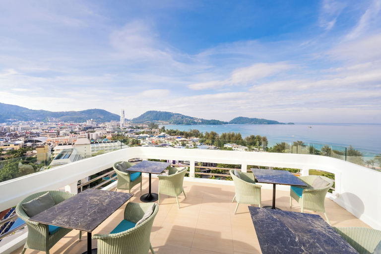Exterior & Views 26