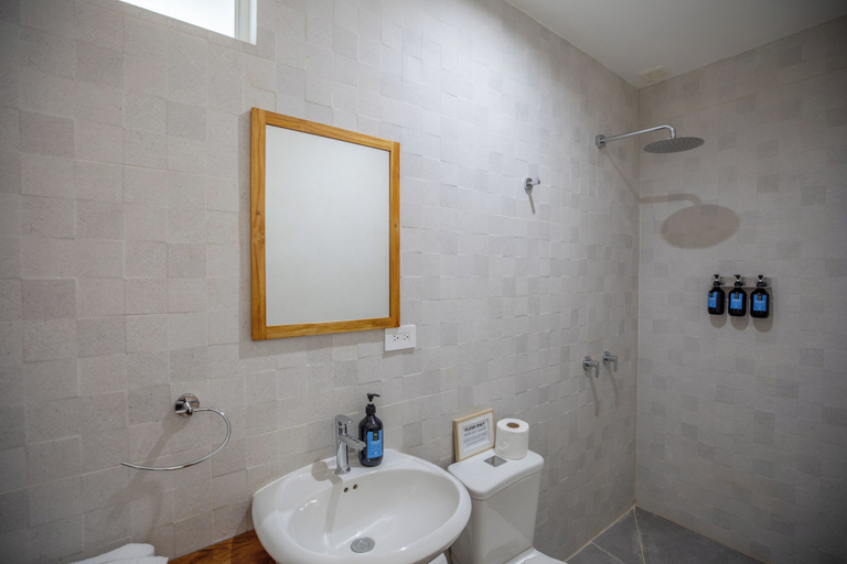 Bathroom 4, Blue Serenity Hotel, Nicoya