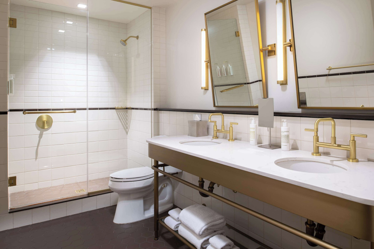 Bathroom 15