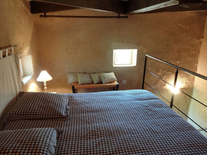 Bedroom 5, Gites de Gondières, Nièvre