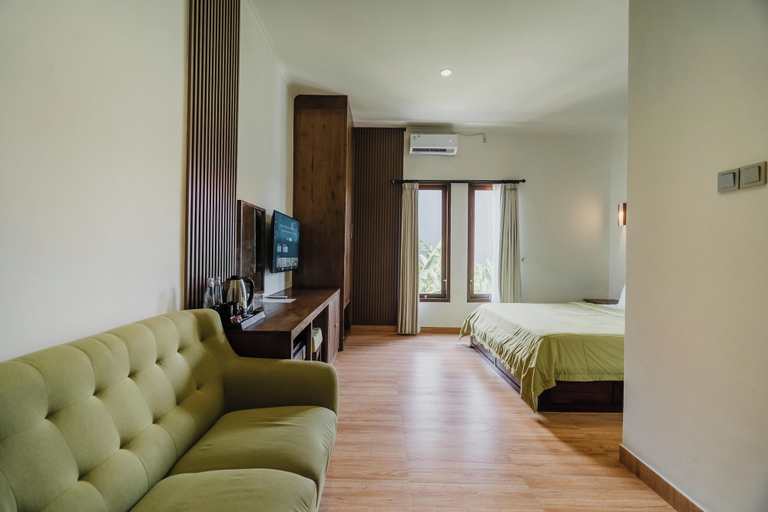 Bedroom 8