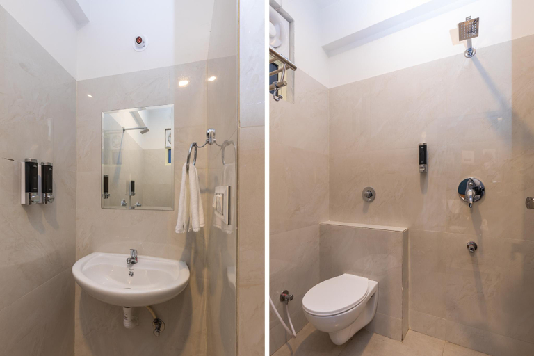 Bathroom 4, Hotel Staywell, Indore