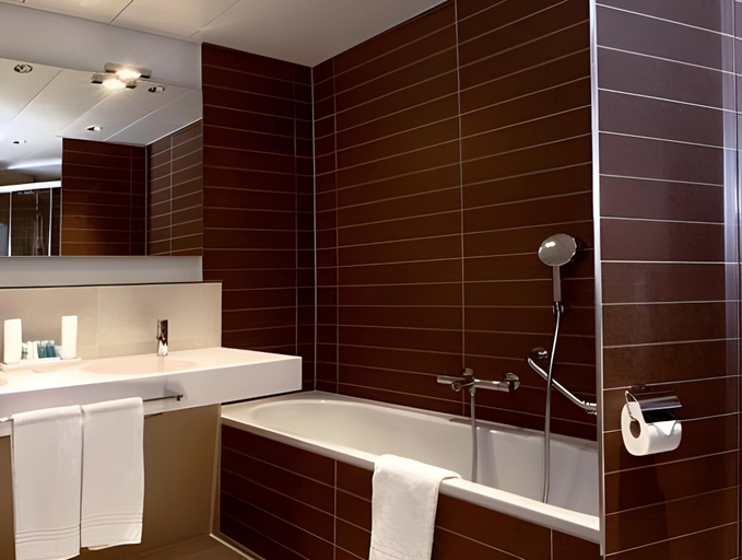 Bathroom 11