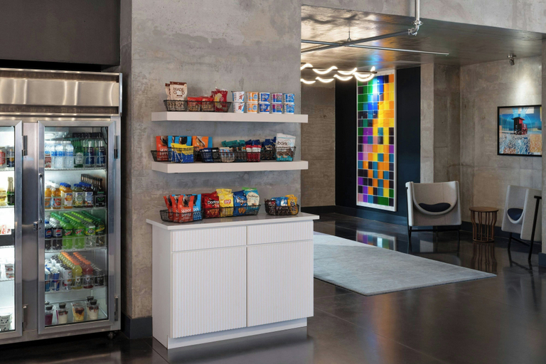 Food & Drinks 5, Aloft by Marriott Sarasota, Sarasota