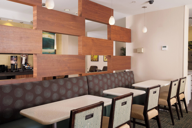 Food & Drinks 4, SpringHill Suites by Marriott Convention Center/I-drive, Orange