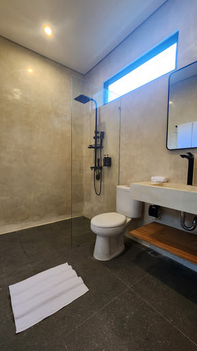 Bathroom 4, New! Paradise Few Steps Away From Berawa Beach, Badung