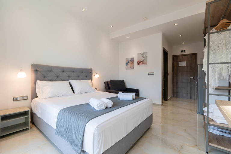 4, MARMO Premium Studios, Central Macedonia