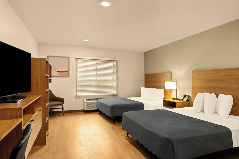 Bedroom 3, LivAway Suites Tri-Cities- Richland, Benton