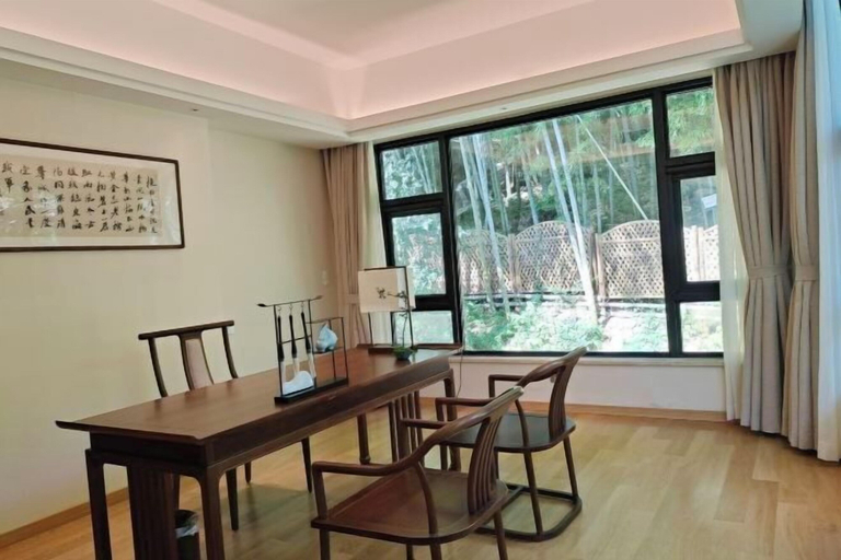 Dining Room 4