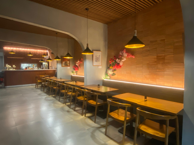 Food & Drinks 12