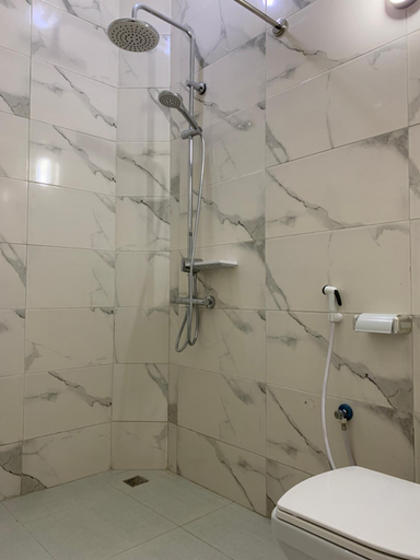 Bathroom 2, Cozy, Family-Friendly Apartment near Medina & Beach, Essaouira