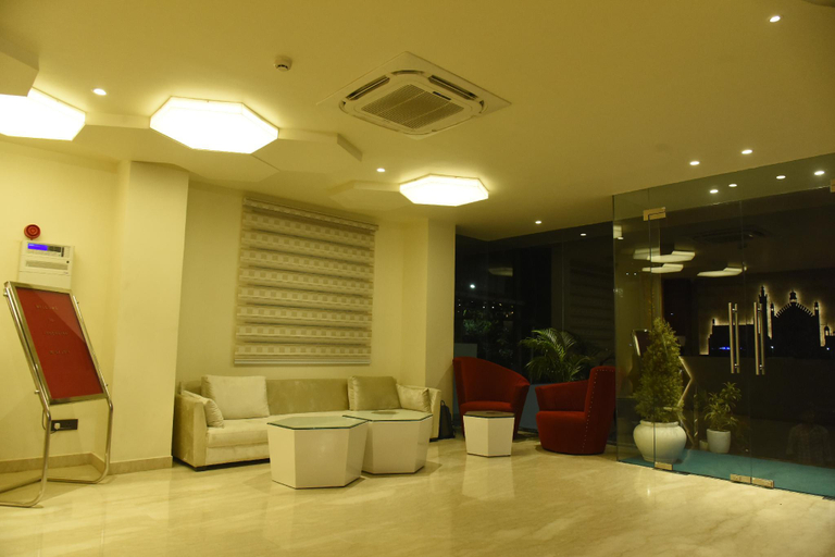 Public Area, Legend Inn, Lucknow