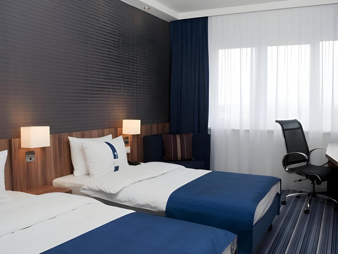 Bedroom 24