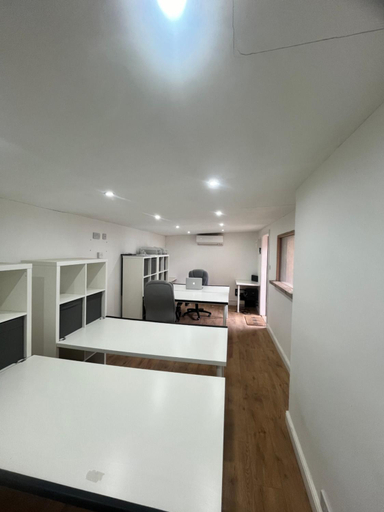 Business center 3, The Wokingham Retreat, Wokingham