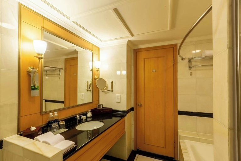 Bathroom 4