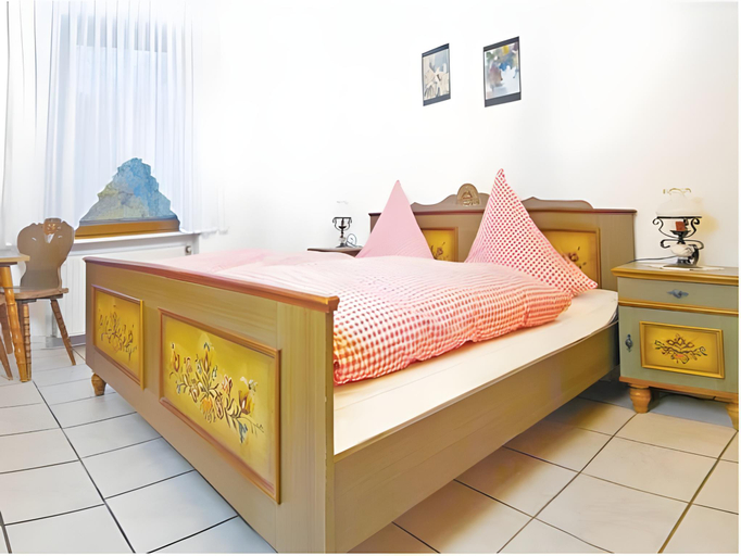 Bedroom 13