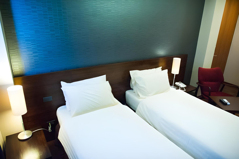 Bedroom 12
