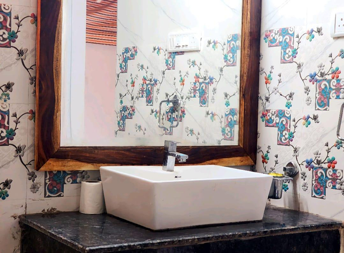 Bathroom, Emirates Luxury Desert Camp, Jaisalmer