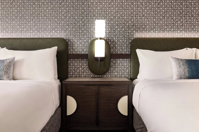 Bedroom 3, Renaissance® Phoenix Glendale Hotel & Conference Center, Maricopa