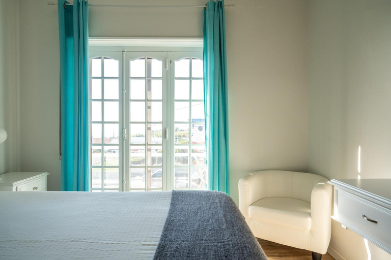 Others 3, EnSuite 1 Azul Rochedo, Mafra
