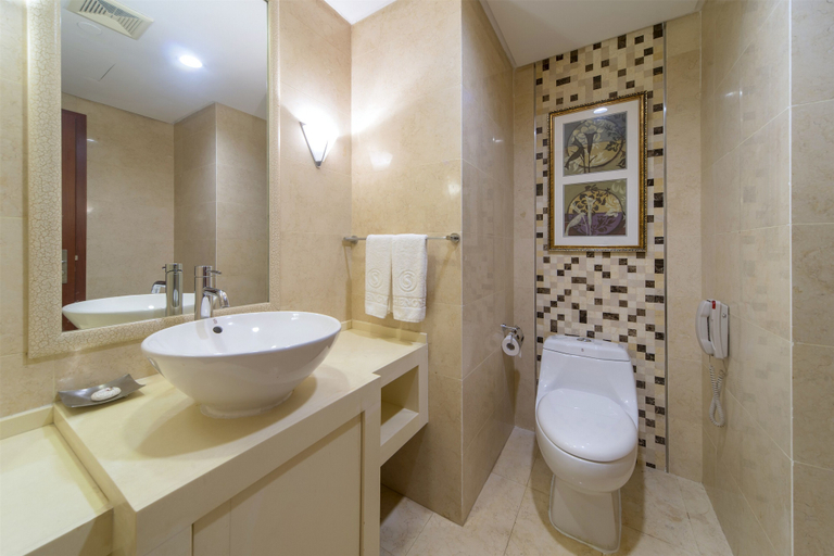 Bathroom 5, Haikou Mingguang Shengyi Hotel, Haikou
