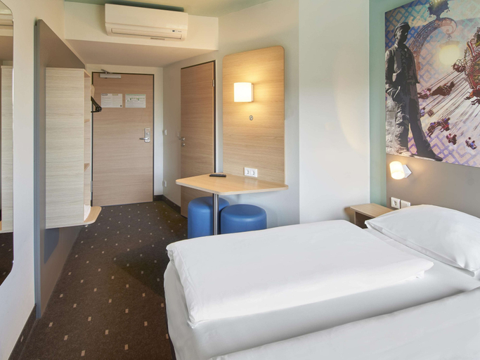 Bedroom 9