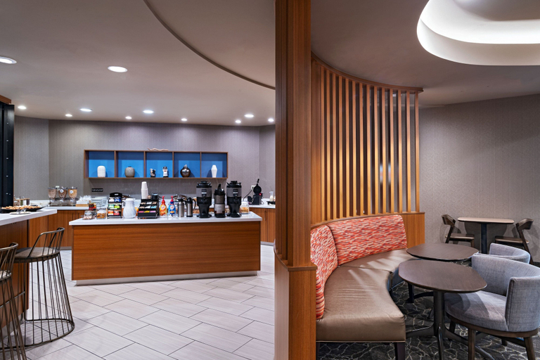 Food & Drinks 5, SpringHill Suites by Marriott DFW Airport East/Las Colinas, Irving
