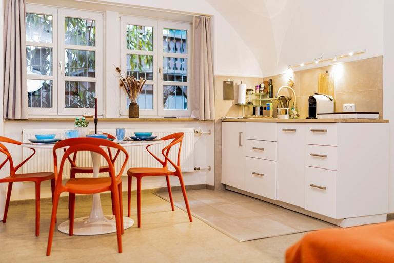 Others 4, Suite-Regensburg, Regensburg