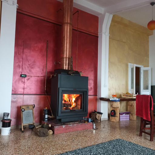Others 4, Vesuvio Tana Bnb, Napoli
