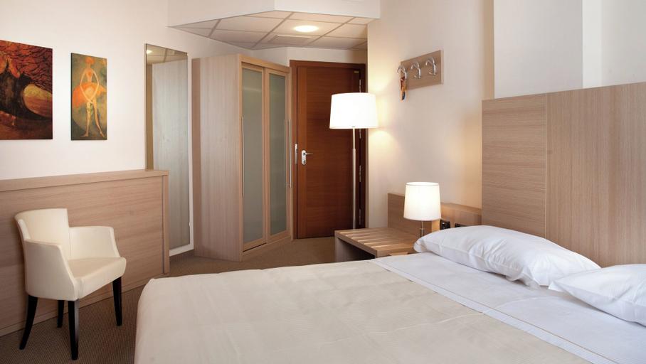 Bedroom 3, Hotel San Luigi, Torino