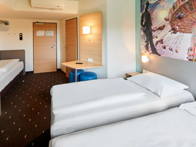 Bedroom 21