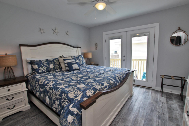 Sand Dollar 28, Baldwin