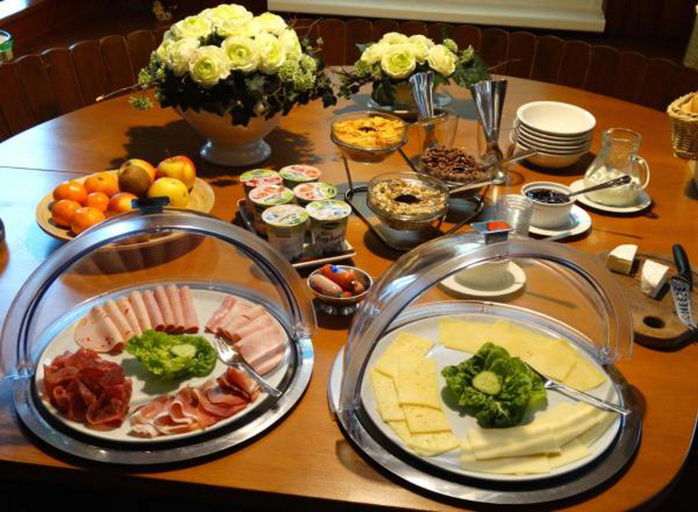 Food & Drinks 3, Hotel Sonne - Haus 1, Rheingau-Taunus-Kreis