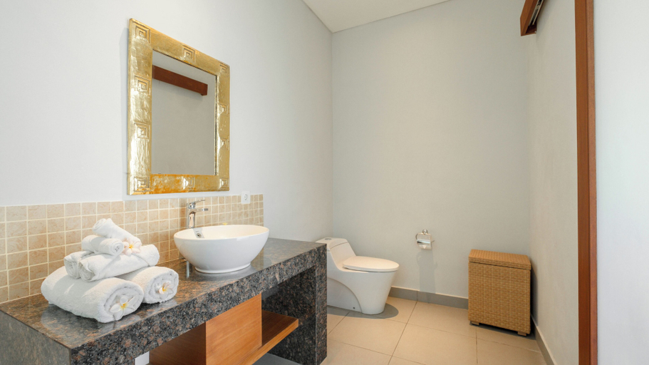 Bathroom 5, Villa Yenian by Villa Finder, Badung