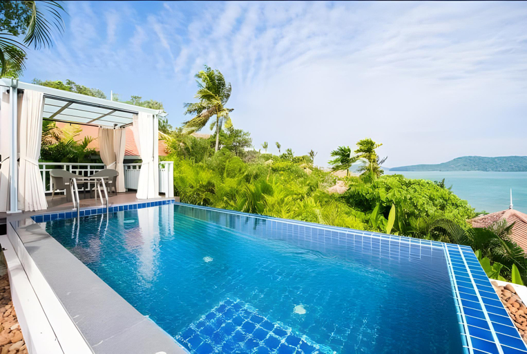 Swimming Pool 11