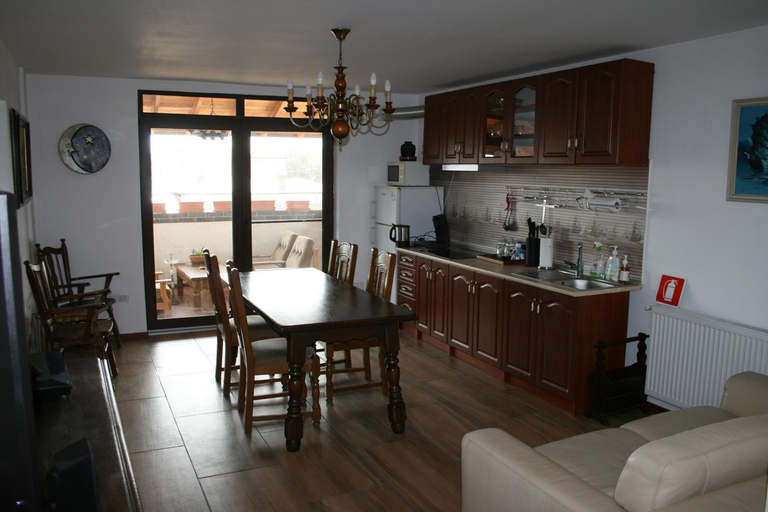 Others 2, Colev Rooms, Focsani