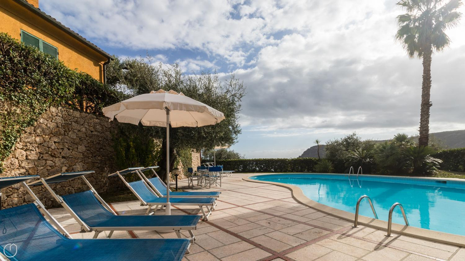 Swimming Pool 28