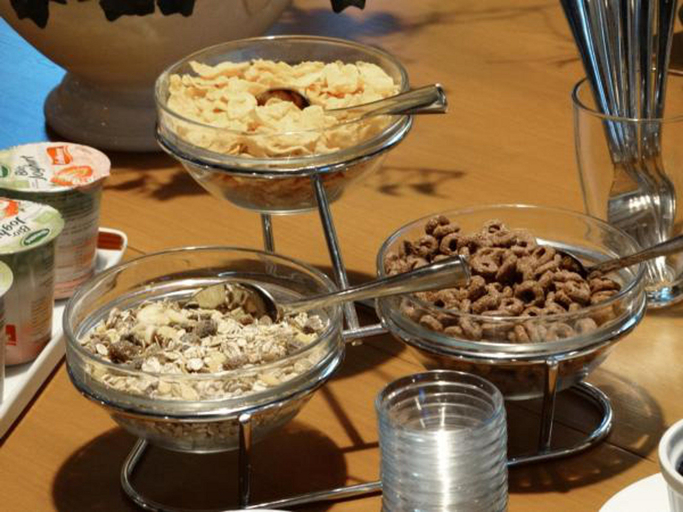 Food & Drinks 2, Hotel Sonne - Haus 1, Rheingau-Taunus-Kreis