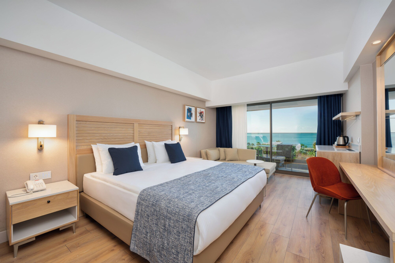Bedroom 3, Sural Saray Hotel - All inclusive, Manavgat